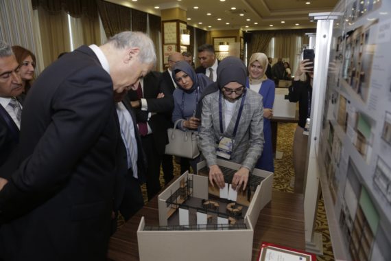 Geleceğin Sınıfı Tasarımları Sergilendi