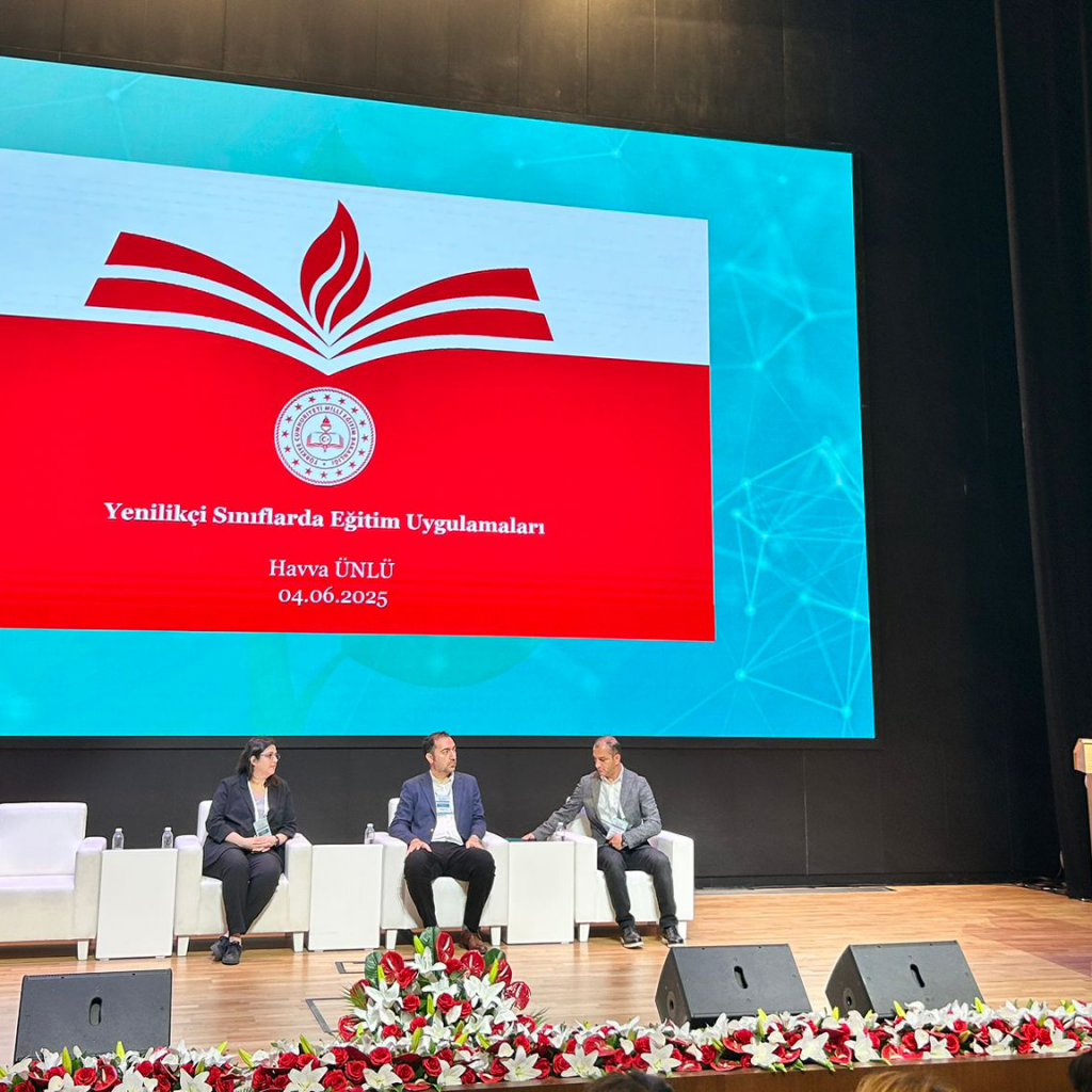 1. Uluslararası Eğitim Kongresi – Türkiye’de Yenilikçi Sınıflar Projesi: Teorik Çerçeve ve Pratik Uygulamalar Paneli