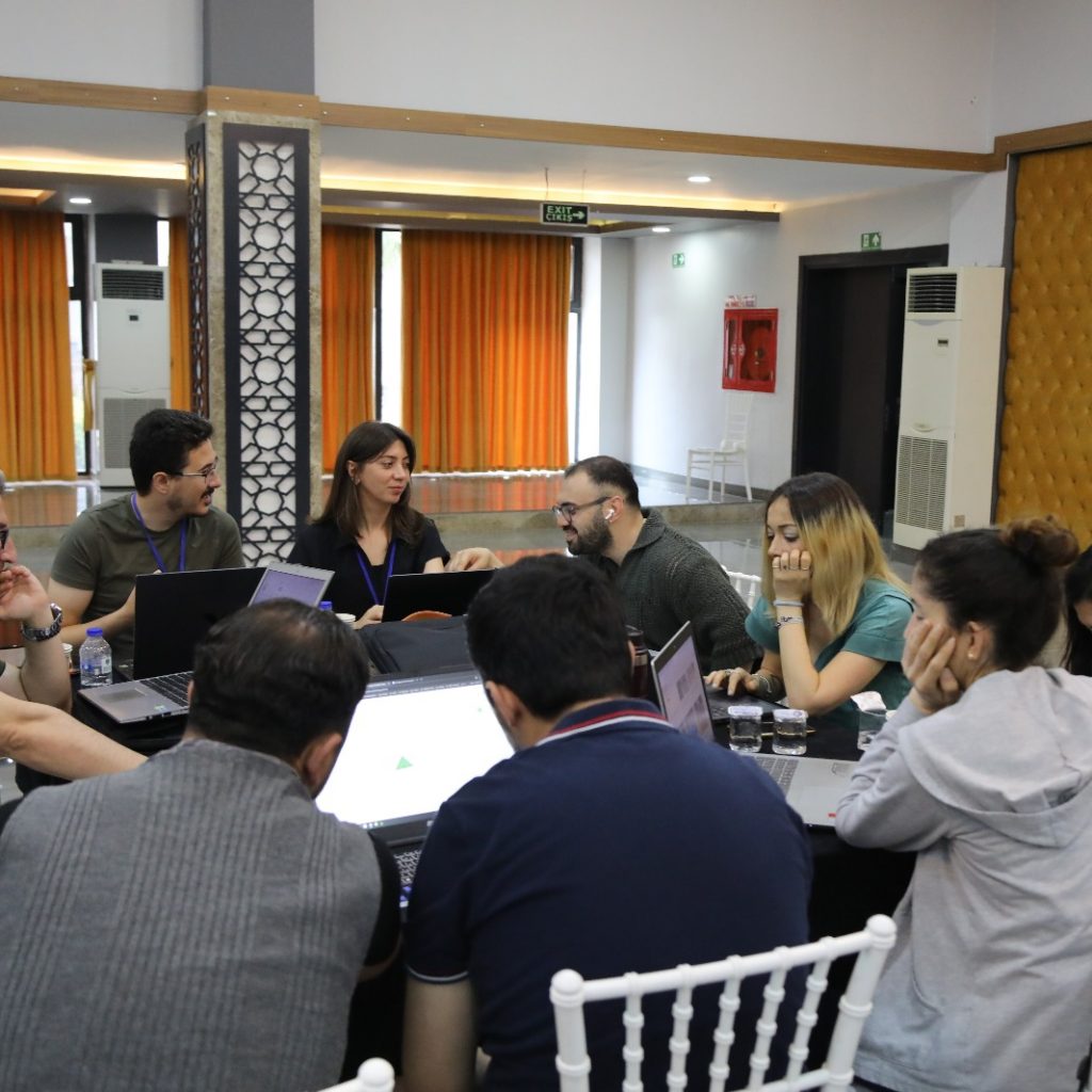 “Yenilikçi Sınıflarda Dijital Teknolojiler Eğitici Eğitimi” Düzenlendi