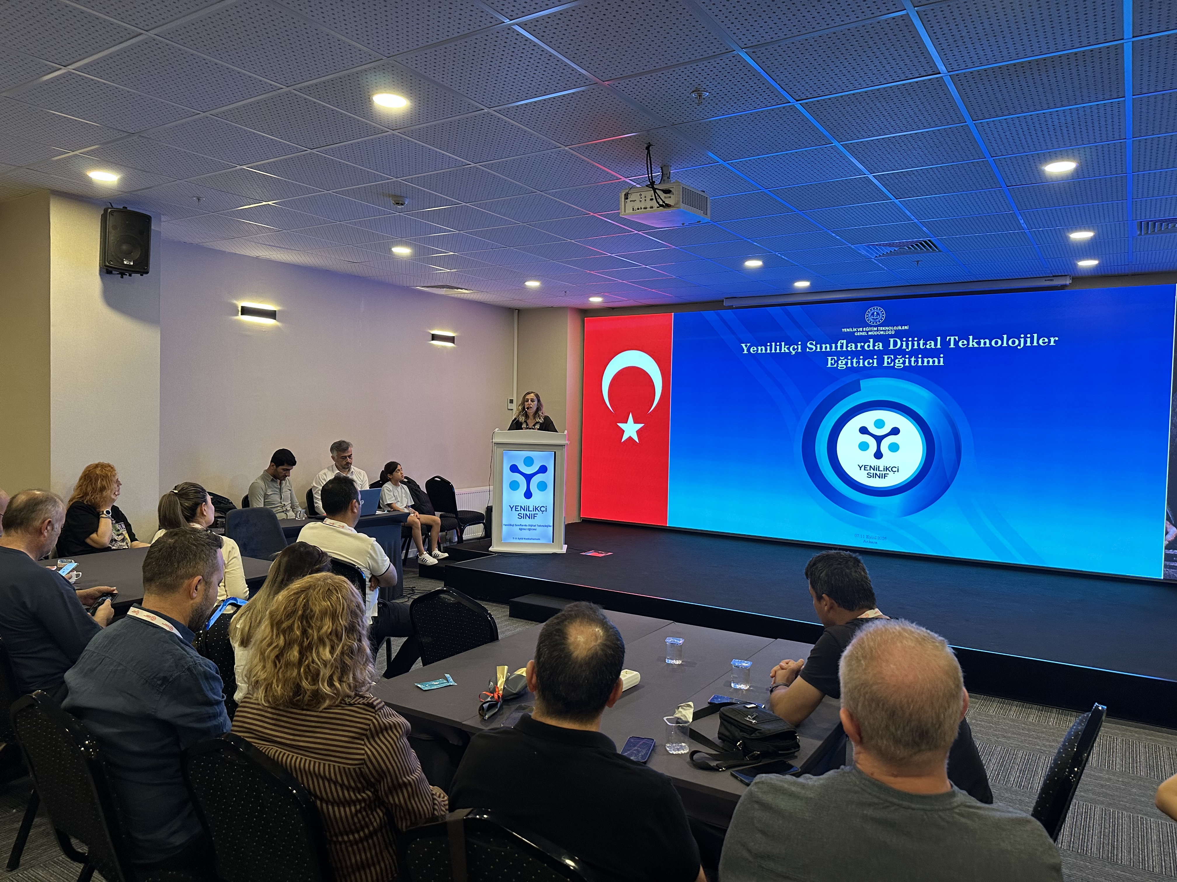 Yenilikçi Sınıflarda Dijital Teknolojiler Eğitici Eğitimi Kızılcahamam’da Başarıyla Tamamlandı