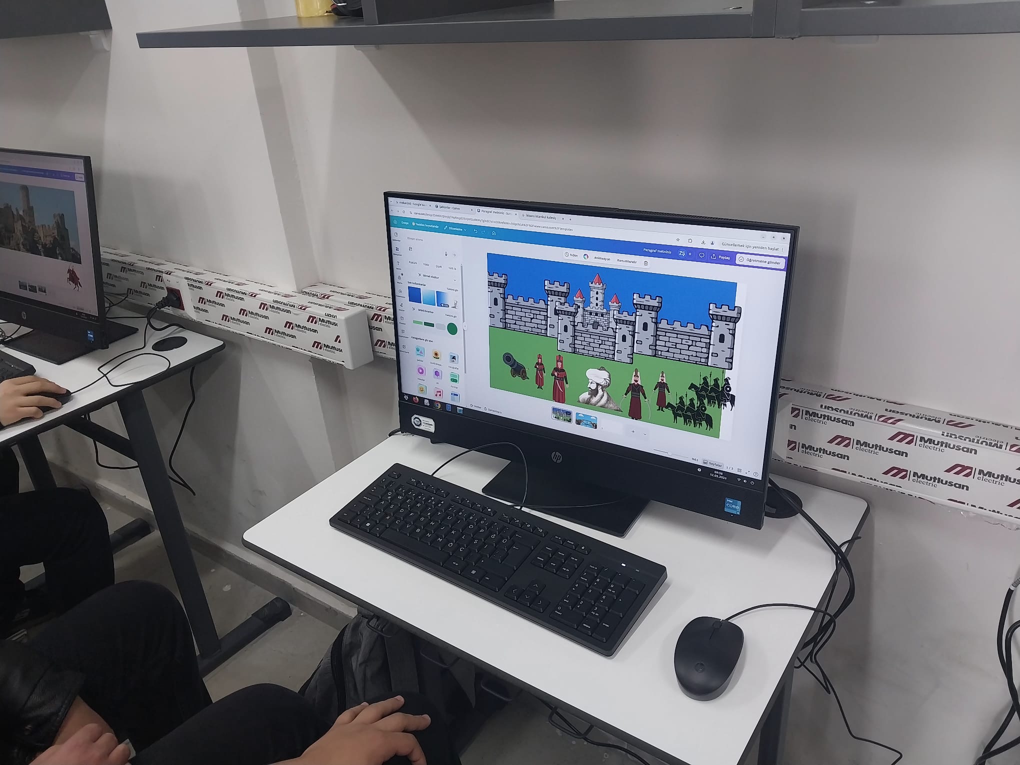 İstanbul’un Fethini Yenilikçi Sınıfta Keşfetmek: VR Destekli Tarih Öğrenimi