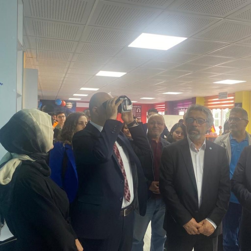 Tokat Zile Fen Lisesi Geleceğin Sınıfı Laboratuvarı (ZFCL) Açılışı Gerçekleştirildi!