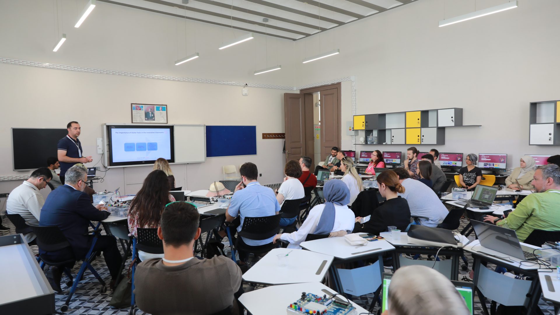 Avrupa Okul Ağı Çalışma Ziyareti İstanbul'da Gerçekleştirildi