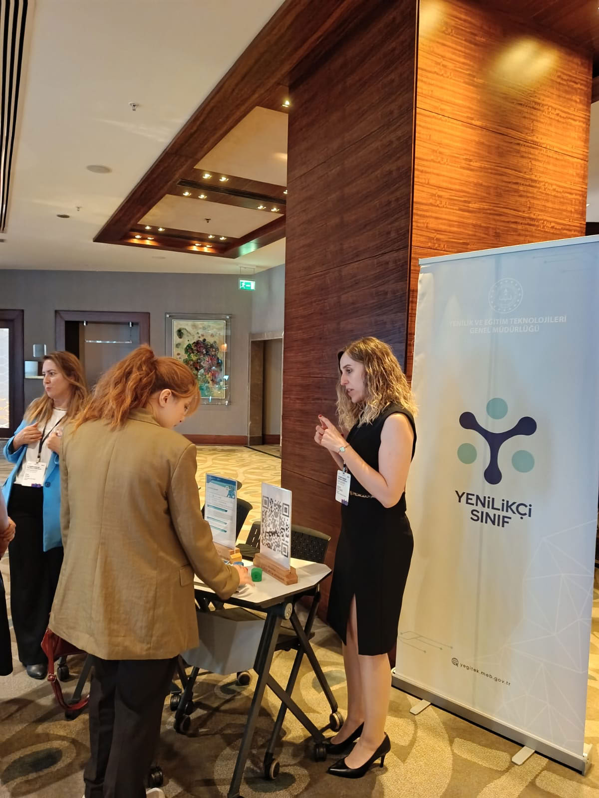 Yenilikçi Sınıf Modeli, “II. English Language Teachers' Conference”ta Öğretmenlerle Buluştu