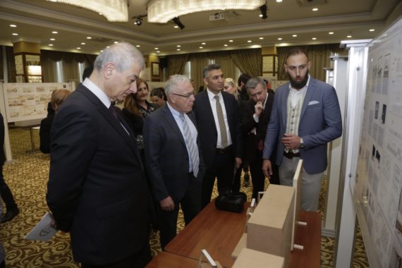 Geleceğin Sınıfı Tasarımları Sergilendi