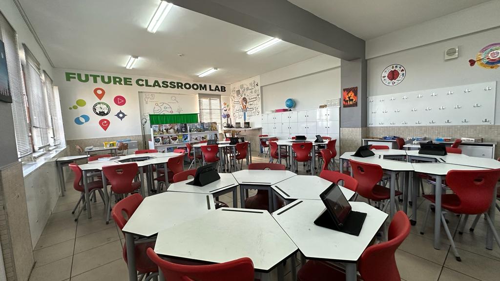 GREEN ENERGY FUTURE CHILDREN’S LABORATORY ( GEFCL )