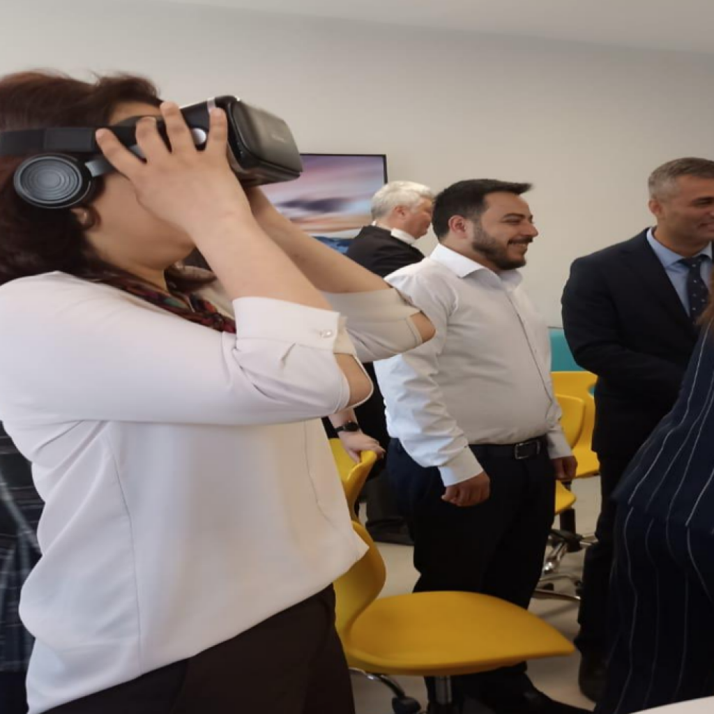 Ankara Mamak Ticaret Odası Ortaokulu Geleceğin Sınıfı Laboratuvarı açılışı gerçekleştirildi.